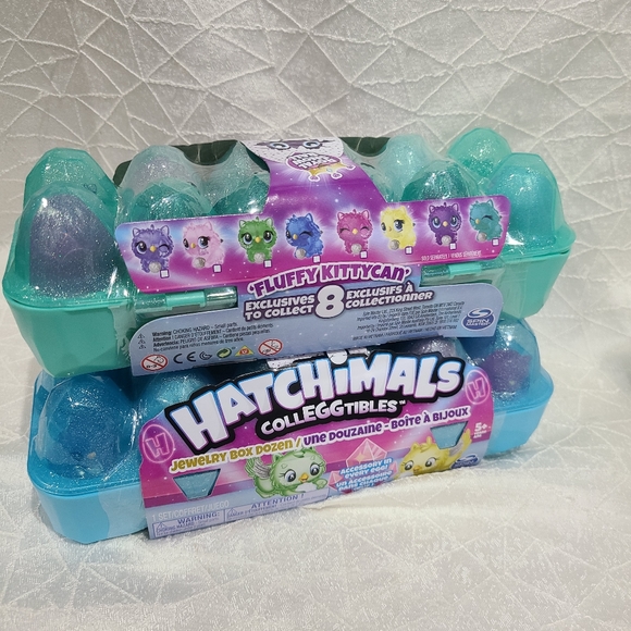 Hatchimals Colleggtibles Royal Snowball Jewelry Box Dozen - NEW! - Picture 4 of 12